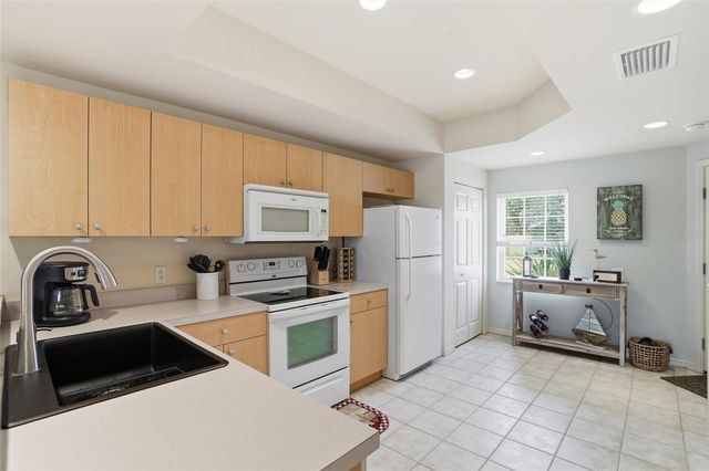 1186 RIO DE JANEIRO AVENUE 106, Punta Gorda, FL 33983