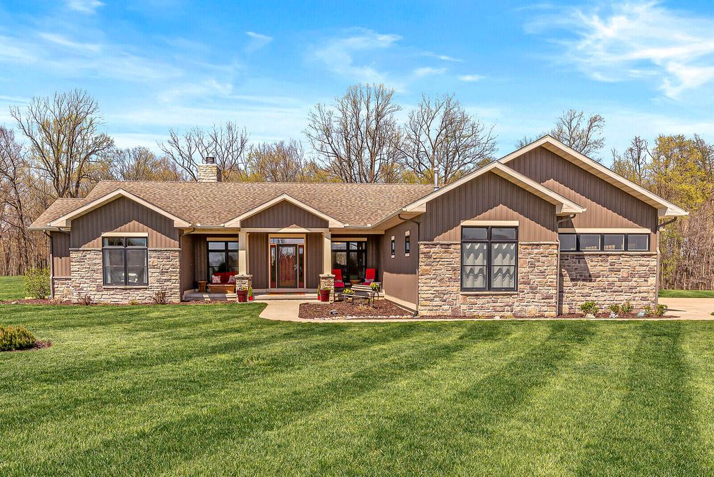 10353 Jill Lane, Oronoko Twp, MI 49103