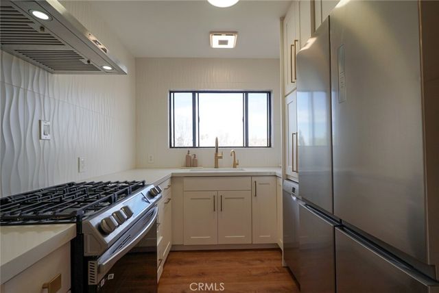 2105 E Ocean 19, Long Beach, CA 90803