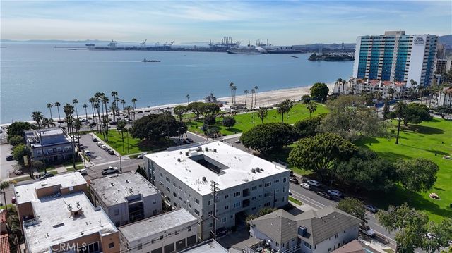 2105 E Ocean 19, Long Beach, CA 90803
