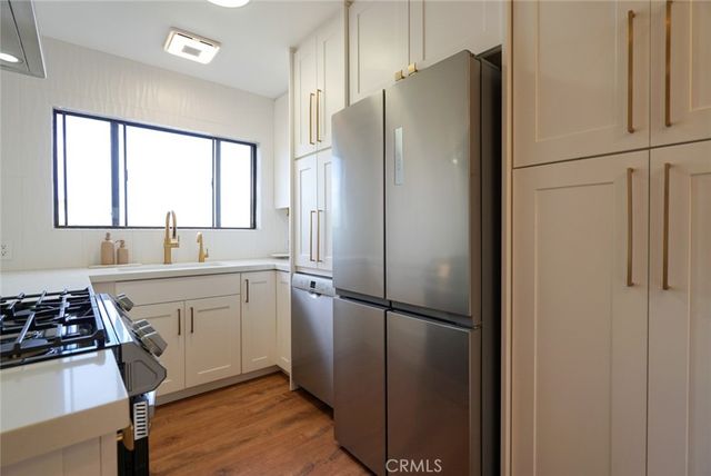 2105 E Ocean 19, Long Beach, CA 90803