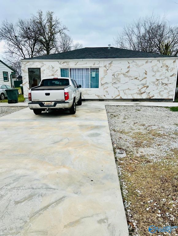 3605 6th Avenue Sw, Huntsville, AL 35805