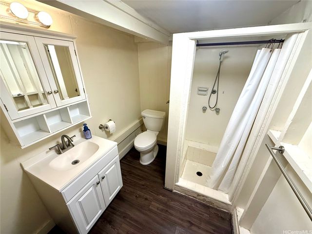 1469 Alewa Drive, Honolulu, HI 96817