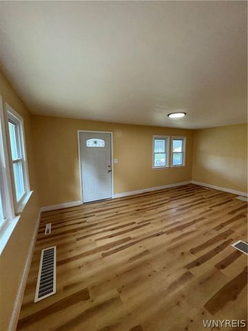 360 38th Street, Niagara Falls, NY 14303