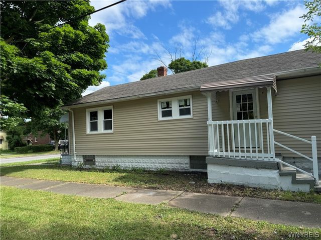 360 38th Street, Niagara Falls, NY 14303