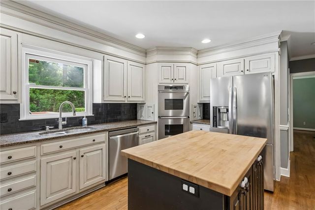 801 Bedford Oaks Drive, Marietta, GA 30068