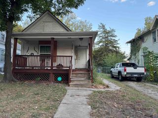 1630 SW Buchanan ST, Topeka, KS 66604