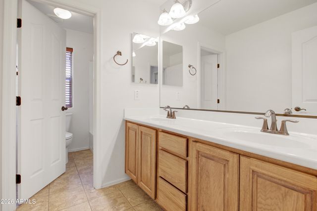 1922 S SUNNYVALE Avenue, Gilbert, AZ 85295