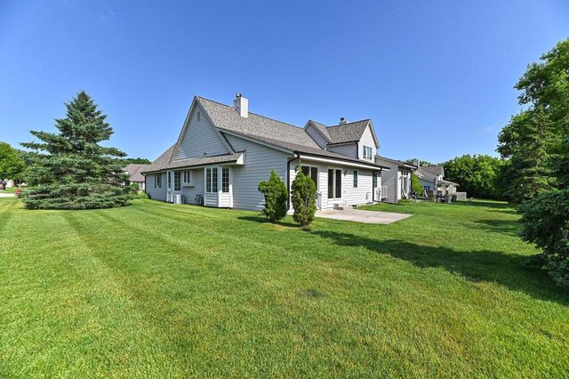 540 Mc Aurther LANE #B, Brookfield, WI 53045