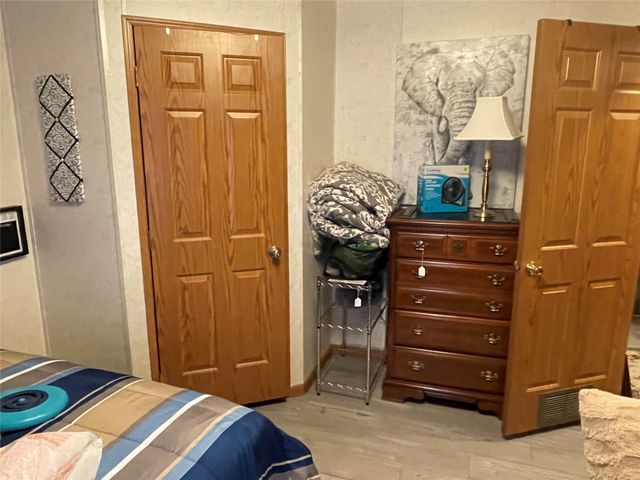 12210 FOREST Drive, Linesville, PA 16424