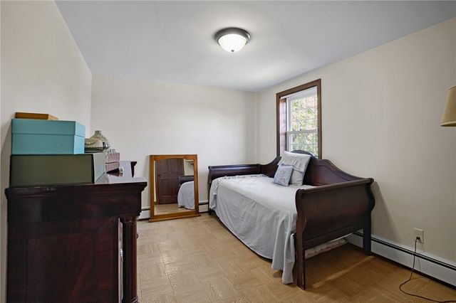 1 Sayles Hill Road, Lincoln, RI 02838