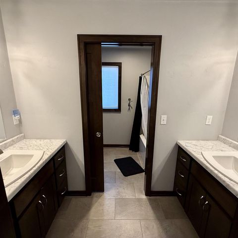 1410 S PROSPECT STREET, Shawano, WI 54166