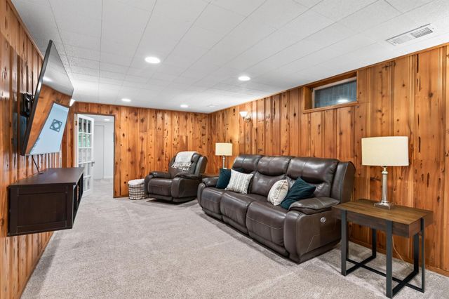 7805 Gloria Circle, Mounds View, MN 55112