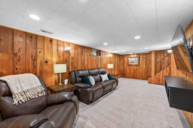 7805 Gloria Circle, Mounds View, MN 55112