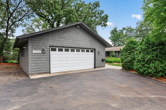 7805 Gloria Circle, Mounds View, MN 55112