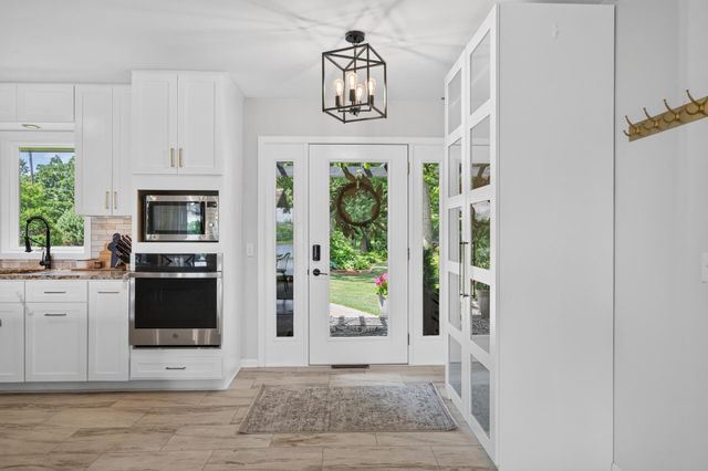 7805 Gloria Circle, Mounds View, MN 55112
