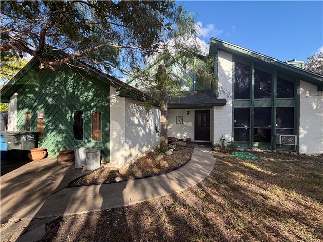 6002 Deer Creek Dr, Corpus Christi, TX 78415