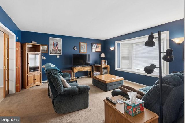 1297 QUARRY COMMONS DR, Yardley, PA 19067