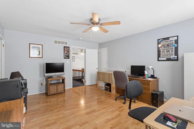 1297 QUARRY COMMONS DR, Yardley, PA 19067