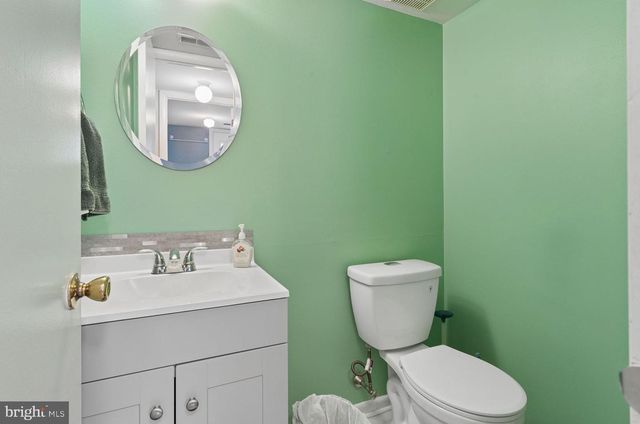 1297 QUARRY COMMONS DR, Yardley, PA 19067