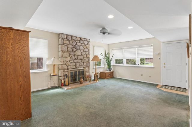 1297 QUARRY COMMONS DR, Yardley, PA 19067