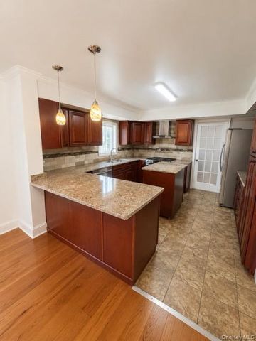 60 Grand Street, Wurtsboro, NY 12790