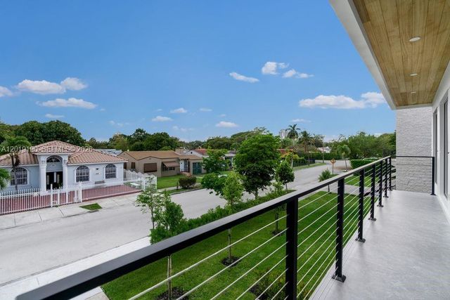 2265 SW 4 St, Miami, FL 33135