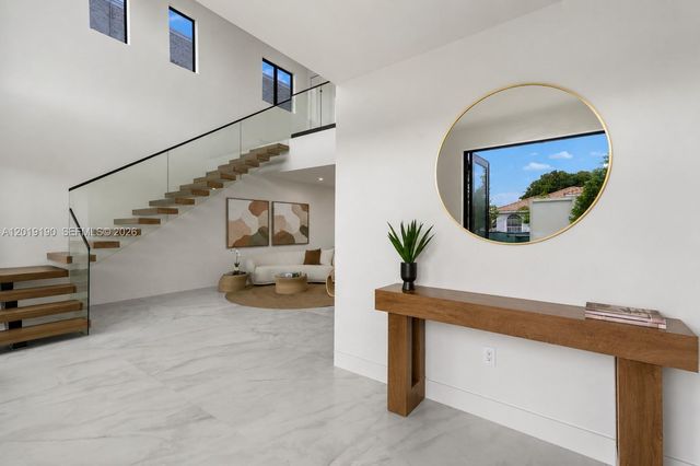2265 SW 4 St, Miami, FL 33135