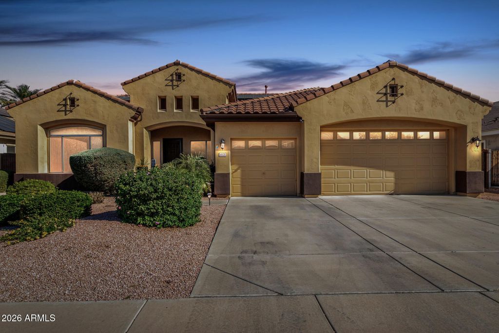 4925 N 127TH Drive, Litchfield Park, AZ 85340