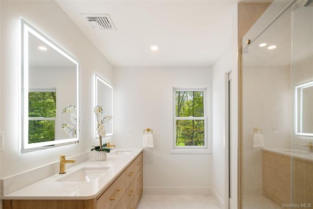 1 Patriots Farm Place, Armonk, NY 10504