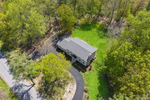 1 Patriots Farm Place, Armonk, NY 10504