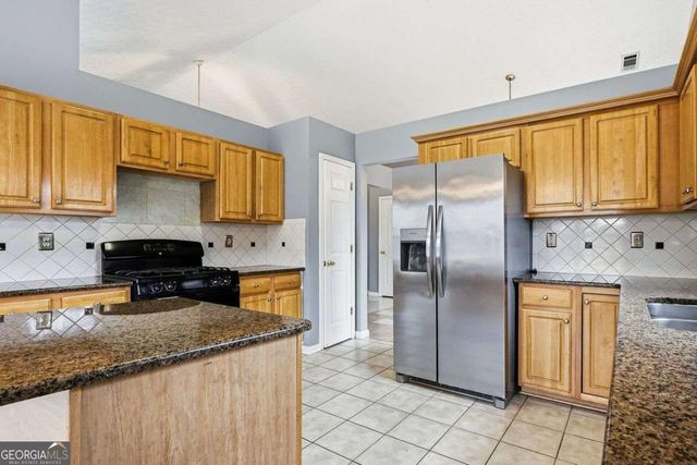 6000 Hillvale Court, Lithonia, GA 30058