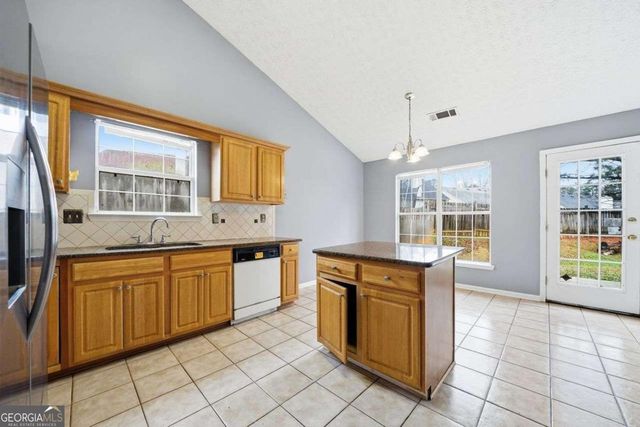 6000 Hillvale Court, Lithonia, GA 30058