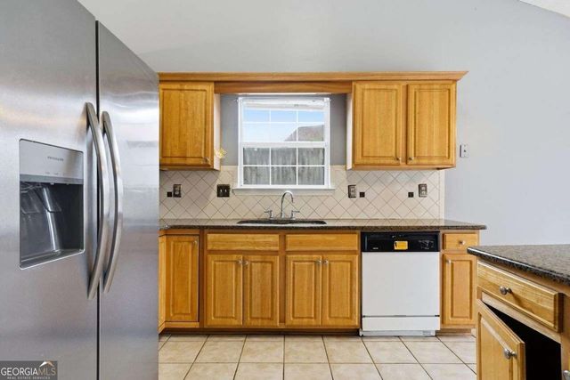 6000 Hillvale Court, Lithonia, GA 30058