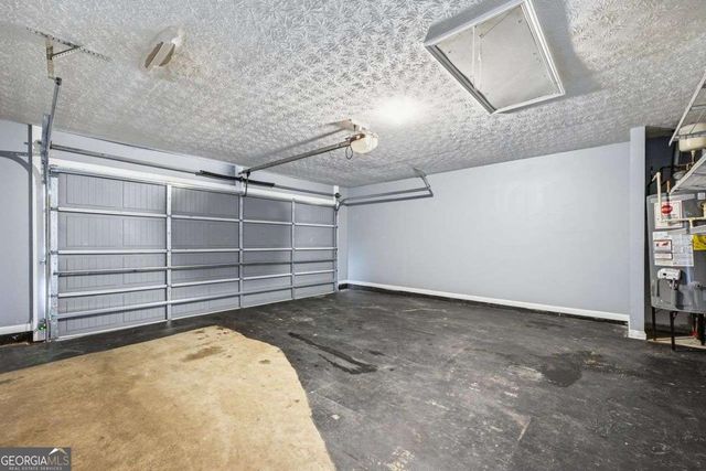 6000 Hillvale Court, Lithonia, GA 30058