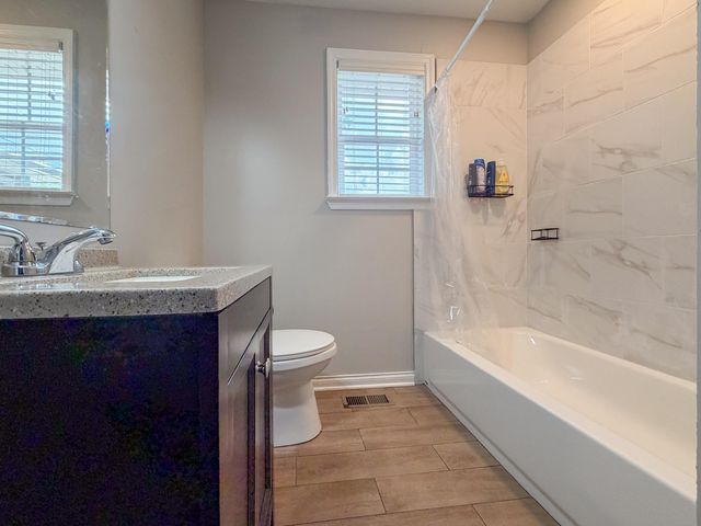 1482 E State Line Road, Rossville, GA 30741