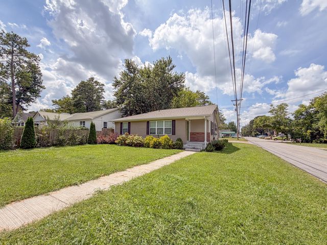 1482 E State Line Road, Rossville, GA 30741