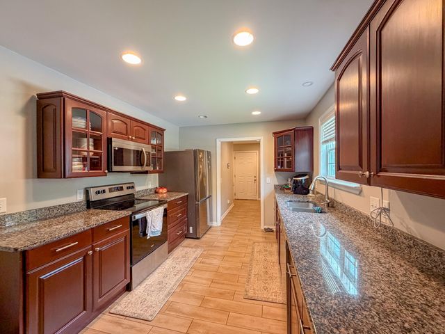 1482 E State Line Road, Rossville, GA 30741