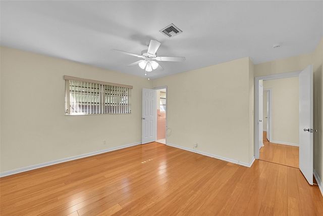 881 NW Zinnia Lane, Plantation, FL 33317