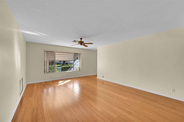 881 NW Zinnia Lane, Plantation, FL 33317