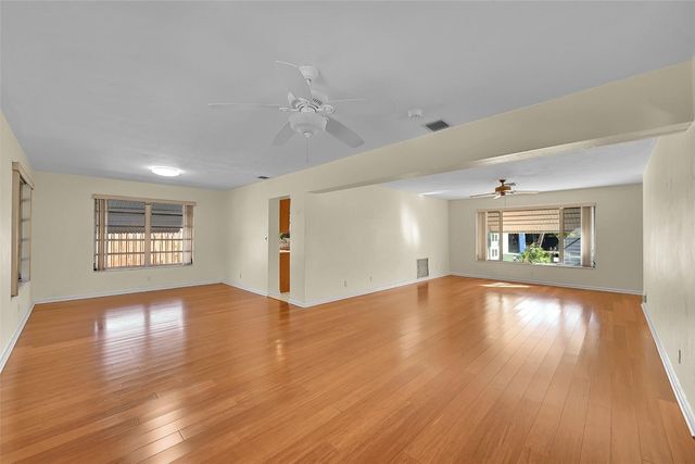 881 NW Zinnia Lane, Plantation, FL 33317