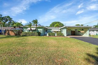 881 NW Zinnia Lane, Plantation, FL 33317