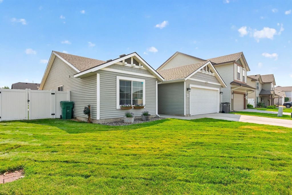 235 S Lawson St, Airway Heights, WA 99001 photo 3