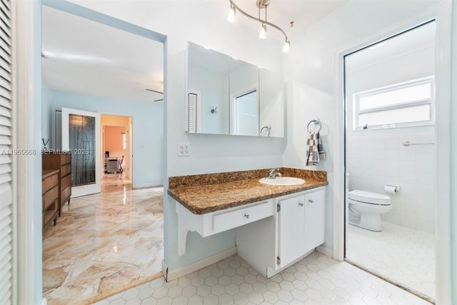 120 SE 3rd Ave, Dania Beach, FL 33004