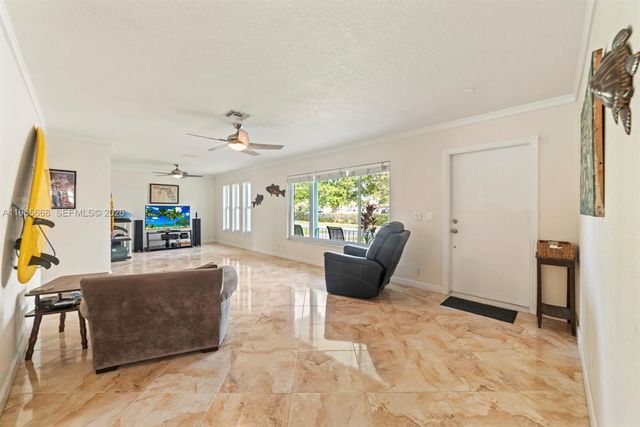 120 SE 3rd Ave, Dania Beach, FL 33004