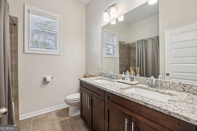 3427 Dockside Shores Drive, Gainesville, GA 30506