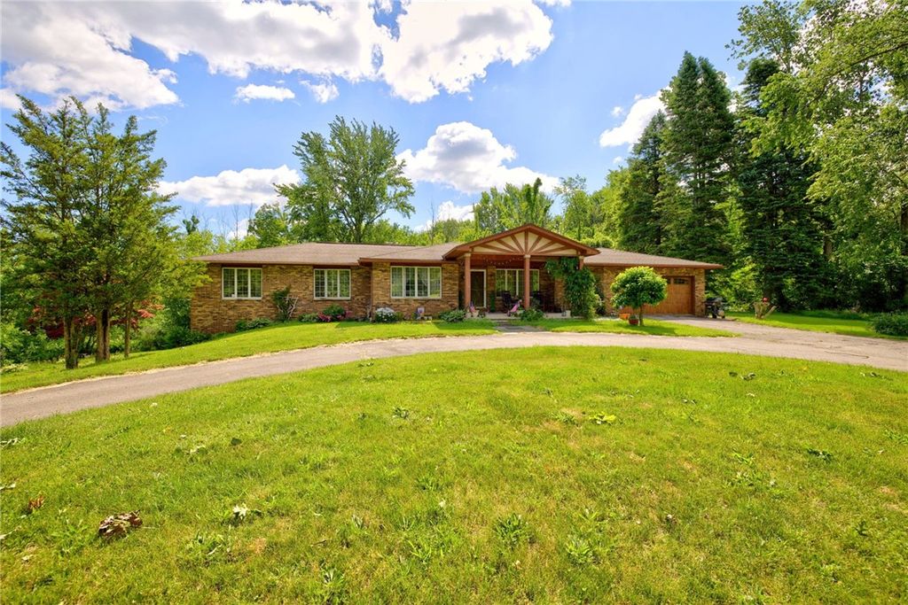 452 Plank Road, Walworth, NY 14502