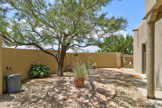 44 Roadrunner Trail, Placitas, NM 87043