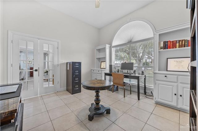 2001 Fair Oaks Drive, Mission, TX 78574