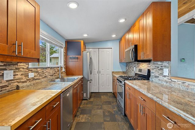 1519 Berniece Street, Mount Vernon, WA 98274